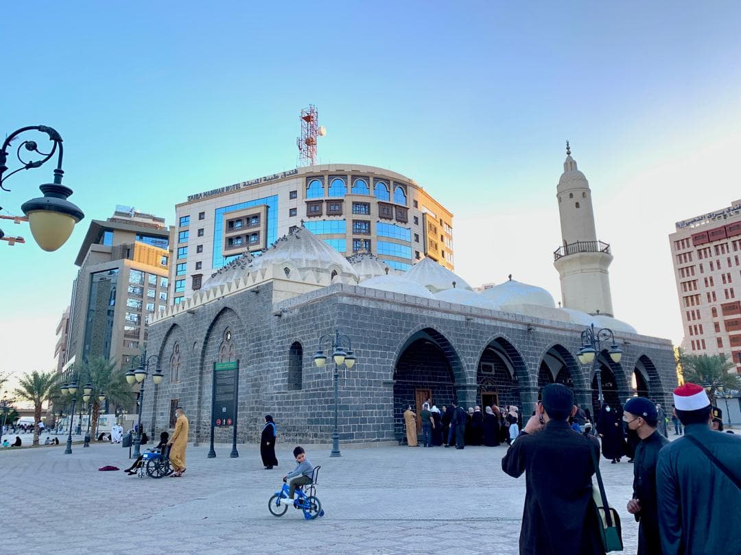 ZIARAH SEKITAR MASJID NABAWI